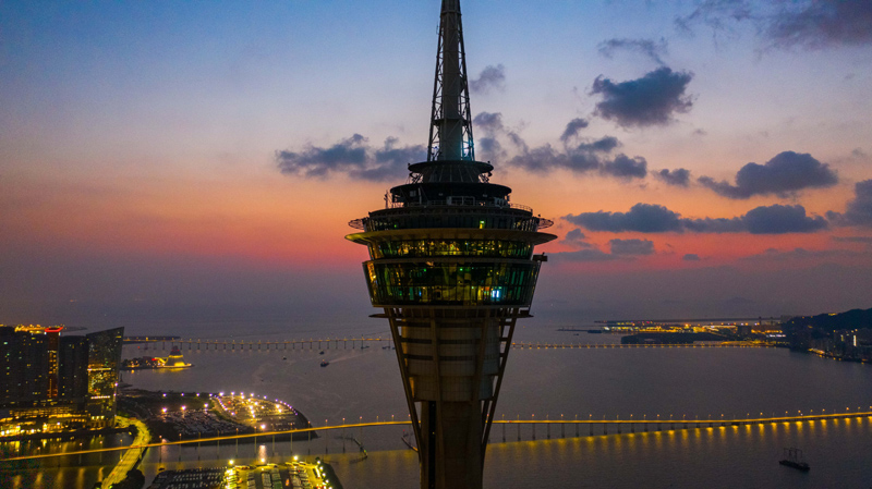 澳門是中國著名的旅游城市之一，以其獨(dú)特的文化、歷史背景和博彩業(yè)而聞名于世。隨著彩票市場的不斷發(fā)展，澳門彩票已經(jīng)成為人們?nèi)粘Ｉ钪械囊徊糠?。本文將為您帶來關(guān)于澳門彩票的重要信息，特別是關(guān)于澳門天天開彩資料大全的詳細(xì)內(nèi)容。